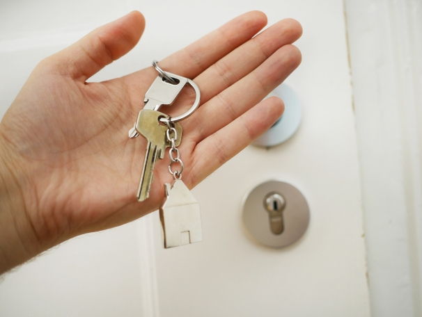 https://DevinDinofa.StopRentingStartOwning.com